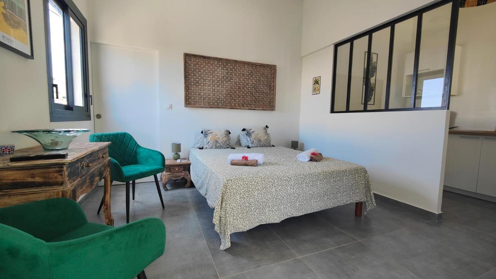 Ti Kaz Solei Apartment Сен Жилс ле Бен Екстериор снимка