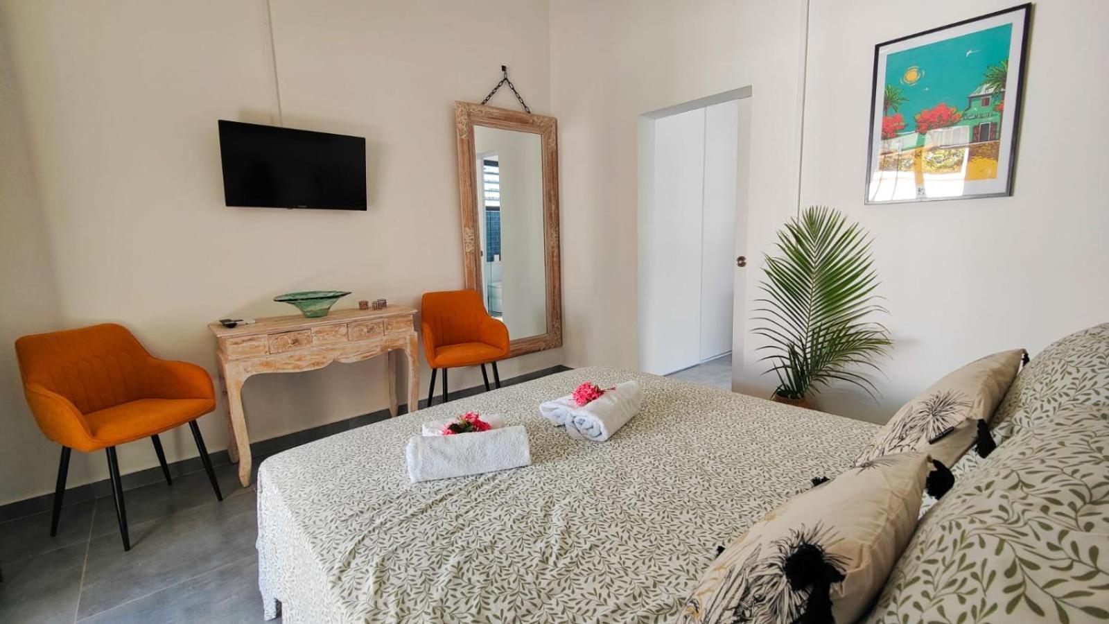 Ti Kaz Solei Apartment Сен Жилс ле Бен Екстериор снимка